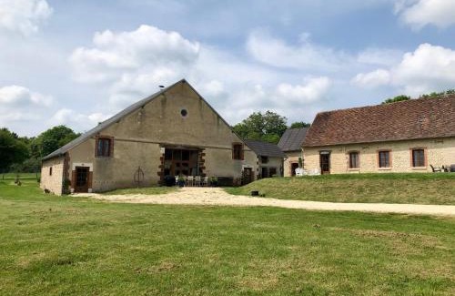 La Chapelotte Other | bulle sur pilotis Élevage Girbal