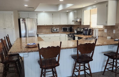 Holiday Shores House | Bullhead City, Waterfront Snowbird Special. nRecently renovated.