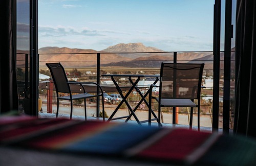 Valle de Guadalupe House | Bungalow 4 Queen Villa Loar, In The Heart of El Valle De Guadalupe.
