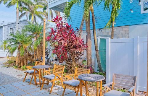 Bradenton Beach House | Bungalow A