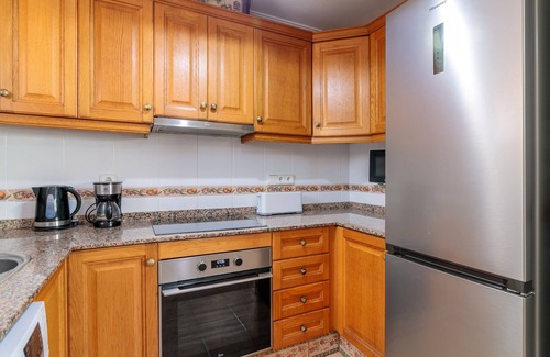 Santa Pola House | Bungalow 'Adelina En Santa Pola' with Private Terrace, Wi-Fi and Air Conditioning