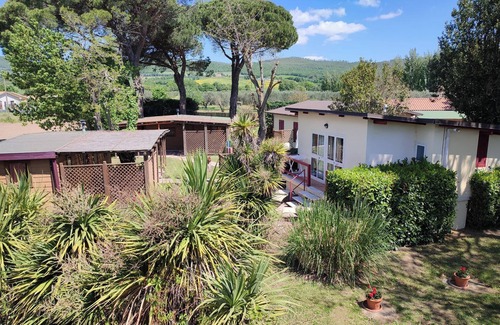 Bolsena House | Bungalow 'Camping Massimo - 2' with Lake View, Private Terrace and Private Garden