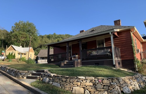 East End - Valley Street House | Bungalow in Downtown Asheville with Great Views of Downtown and Killer Sunsets