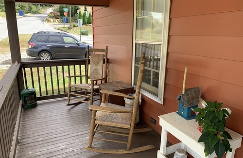 East End - Valley Street House | Bungalow in Downtown Asheville with Great Views of Downtown and Killer Sunsets