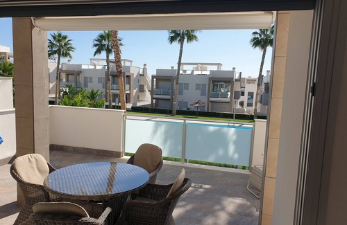 Los Altos House | Bungalow in Torrevieja Punta Prima. WIFI and pool. Close to beach and golf