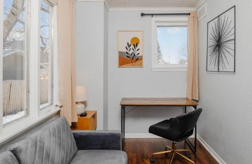 Oshkosh House | Bungalow on Baldwin - 3 bed 2 bath