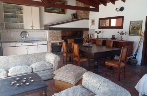 Montevideo House | Bungalow with garden, swimming pool, barbecue, pool, in an excellent location!