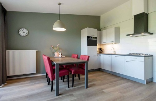 Strucht House | Bungalow with Sauna Near Valkenburg