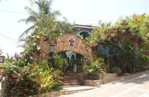 Brisas de Zicatela Resort | Bungalows Santa Cruz
