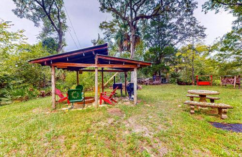 Bronson House | Bunk House