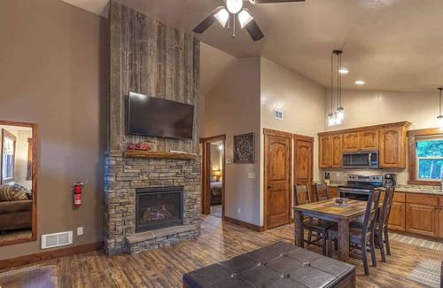 West Yellowstone Cabin | Burnt Hole Summary: S