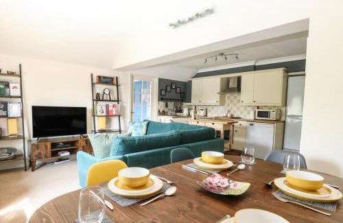Stalham House | Burtons Mill Retreat