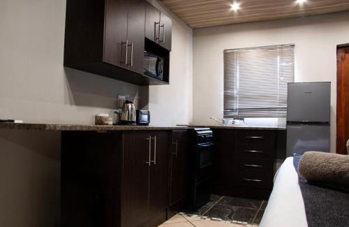 Lephalale Cabin | Bush Inn Lodge Lephalale