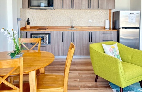 Bushiri Apartment | Bushiri's Long Life Building-2BD/1BA APT-Sleeps 4