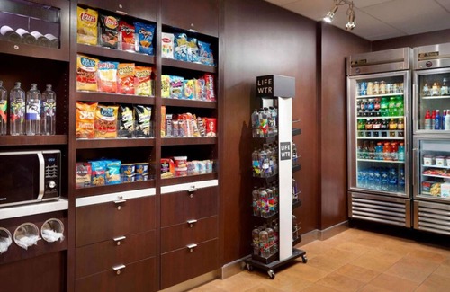 Hapeville Hotel | Business-Friendly Hotel in Atlanta – Modern Rooms with Comfort & Convenience