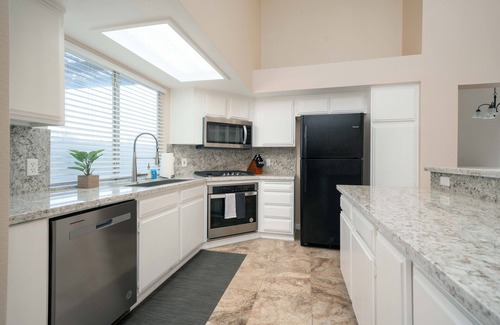 Greenacres House | Business Travelers & Families