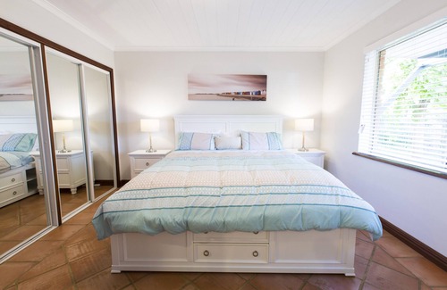 West Busselton House | BUSSELTON BLISS - Beach, Family Friendly and Secure Gardens. Shops Nearby!
