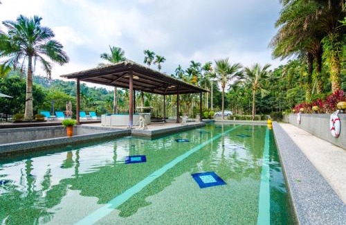 Yuchi Bed & Breakfast | Butchard Villas