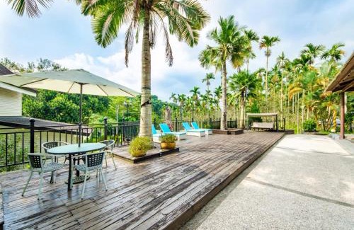 Yuchi Bed & Breakfast | Butchard Villas