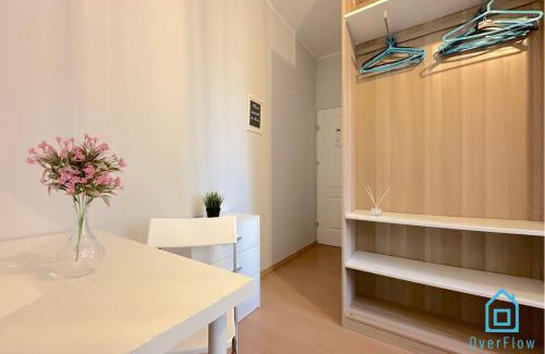 Wrzeszcz House | Butterfly Room - 15 Minutes to Gdańsk Old Town & Sea