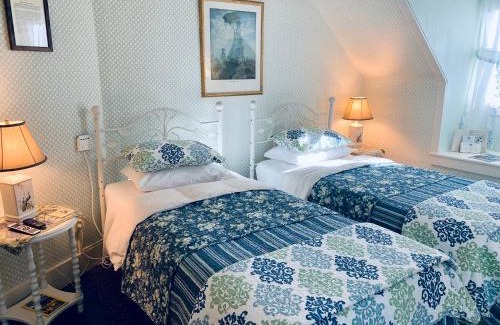 Intervale Bed & Breakfast | Buttonwood Inn on Mount Surprise