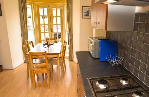 Porthmadog Apartment | Bwthyn Llechen