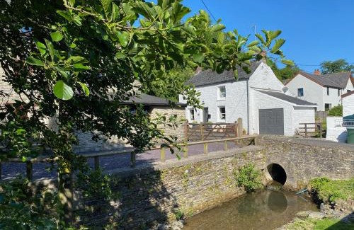 Clydey House | Bwthyn Y Felin Star