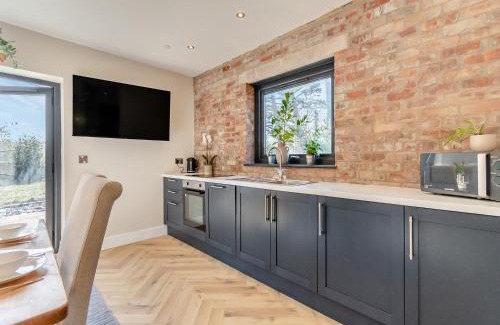 Goodwick House | Bwythyn Cudd