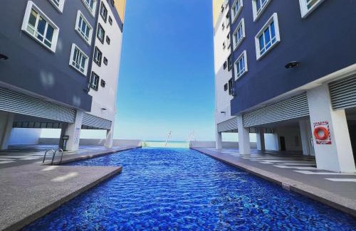 Kampung Tanjung Kapur Apartment | By The Beach Homestay Kuala Terengganu with Swimming Pool, KTCC Mall, Mayang Mall, Drawbridge, Pasar Payang