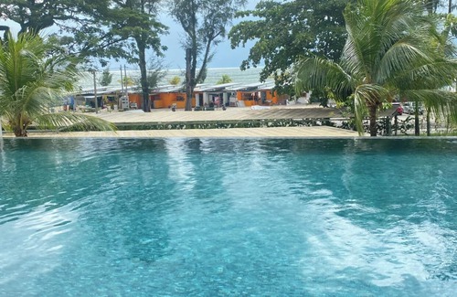 Batu Ferringhi Apartment | By The Sea Batu Feringgi