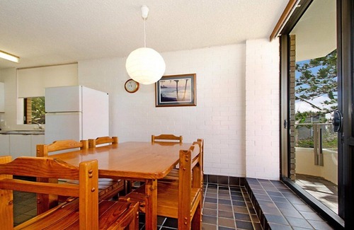 Kings Beach Apartment | By The Sea Unit 4, 13 Esplanade, Kings Beach