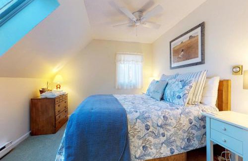 Ocean Park Apartment | By the Sea