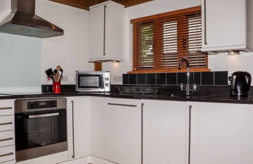 Camelford Cottage | BYBROOK LODGE, pet friendly, country holiday cottage in Camelford