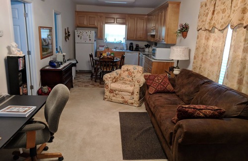 Byron House | ★ Byron Bungalow ★ Cozy Quiet ∣ Near I-75 & Amazon