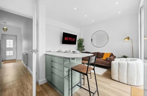 Winshill House | Byron House