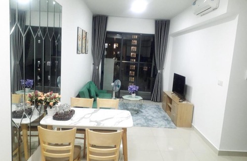 Tan Phu District Apartment | Căn hộ 1PN,2PN, 3PN gần sân bay miễn phí đưa đón Celadon City Aeon Mall, cho 2-15 khách