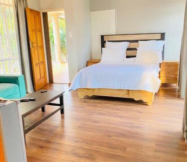 Faerie Glen House | C and C GUEST HOUSE/BED AND BREAKFAST