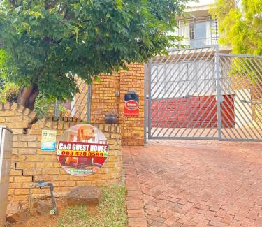 Faerie Glen House | C and C GUEST HOUSE/BED AND BREAKFAST