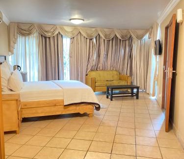 Faerie Glen House | C and C GUEST HOUSE/BED AND BREAKFAST