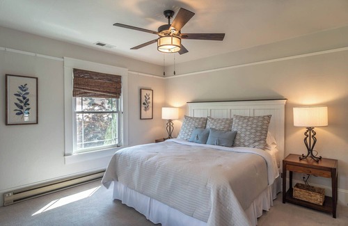 Roseburg Bed & Breakfast | C.H. Bailey House