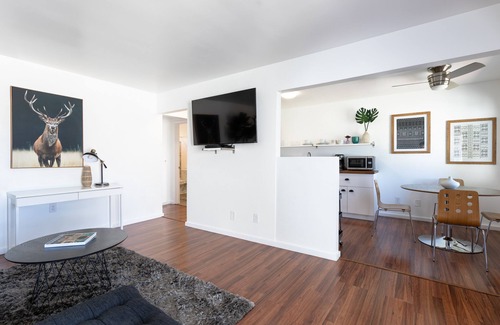 Desert Hot Springs Apartment | C2- Spotless Designer King Suite Home with View