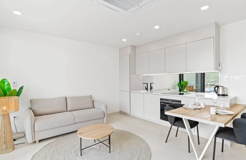 Pelican Key Apartment | C314 - Stunning 1 Bedroom Apartment