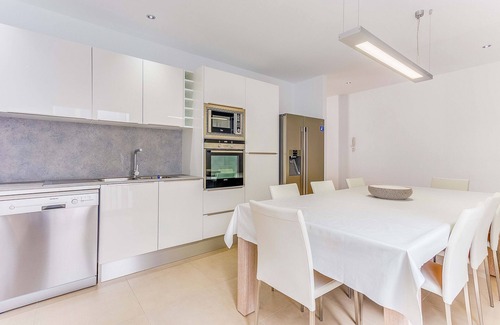 Can Picafort Apartment | Ca Na Xisca I: Modern apartment near the beach