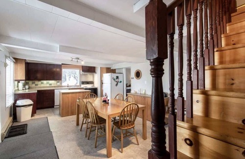 Petite-Riviere-Saint-Francois Ski Chalet | Blanche du Cap A stone's throw from Le Massif in Charlevoix