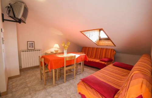 Val Maria-Pur Apartment | Ca Serena Mansarda