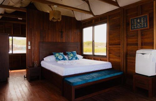 Peten Cabin | Cabaña Colibrí