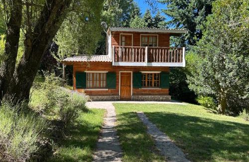 El Bolson Ski Chalet | Cabaña Los Abetos 1