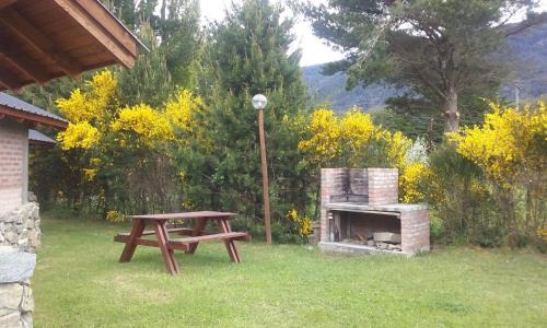 Lago Puelo Cabin | Cabañas Hueney