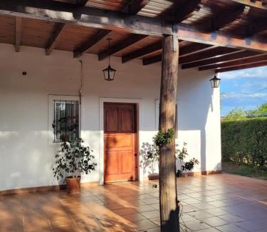 Coronel Moldes House | Cabañas La Juanita