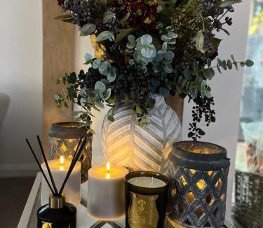 Chwilog Ski Chalet | Caban Y Tan Ffawydd Luxury couples retreat with private Wood Fired Hot Tub